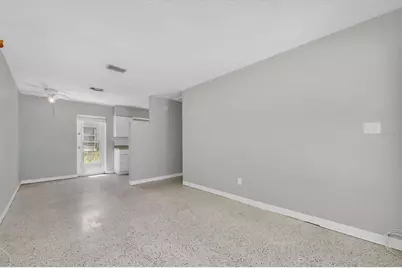 11095 2nd Street E #Unit B, Treasure Island, FL 33706 - Photo 9