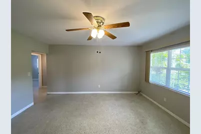 5545 3rd Ave N, Saint Petersburg, FL 33710 - Photo 5