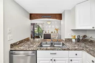 7809 Niagara Ave, Tampa, FL 33617 - Photo 19