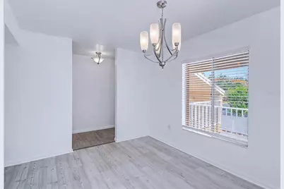592 100th Avenue N #202, Saint Petersburg, FL 33702 - Photo 3
