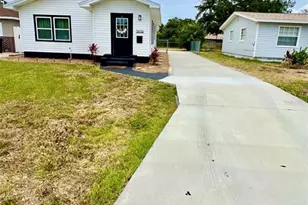 3859 9th Ave S, Saint Petersburg, FL 33711 - Photo 1