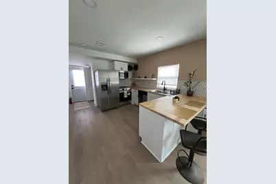 3859 9th Avenue S, Saint Petersburg, FL 33711 - Photo 7
