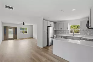 3030 5th St N, Saint Petersburg, FL 33704 - Photo 41