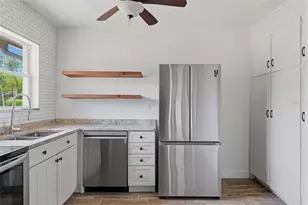 3030 5th St N, Saint Petersburg, FL 33704 - Photo 21