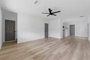 3030 5th St N, Saint Petersburg, FL 33704 - Photo 39