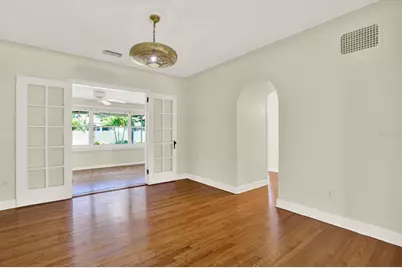 156 21st Avenue NE, Saint Petersburg, FL 33704 - Photo 27