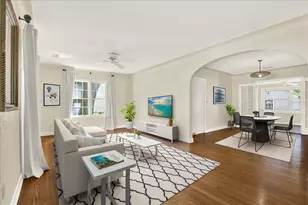 156 21st Ave NE, Saint Petersburg, FL 33704 - Photo 5