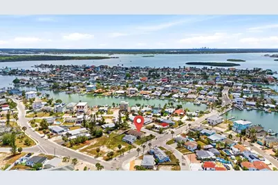 510 Marlyn Way, Madeira Beach, FL 33708 - Photo 11