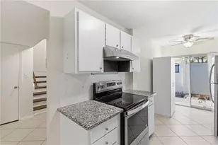 2058 Sunset Point Rd, Clearwater, FL 33765 - Photo 7