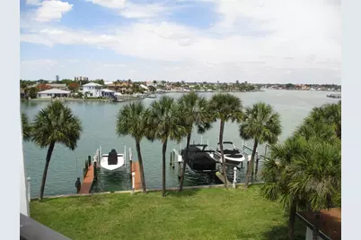 9825 Harrell Avenue #404, Treasure Island, FL 33706 - Photo 15