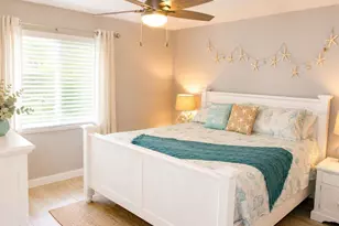 9825 Harrell Ave, Treasure Island, FL 33706 - Photo 11