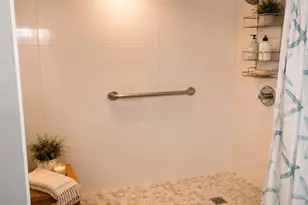 9825 Harrell Ave, Treasure Island, FL 33706 - Photo 21
