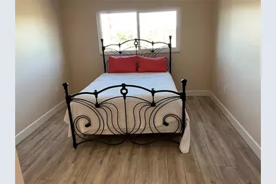 1860 Massachusetts Avenue NE #311, Saint Petersburg, FL 33703 - Photo 11