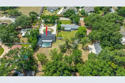 15314 Lake Magdalene Boulevard, Tampa, FL 33618 - Photo 7