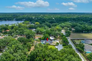15314 Lake Magdalene Blvd, Tampa, FL 33618 - Photo 85