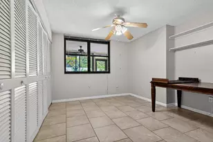 318 Timber Lake Dr, Bradenton, FL 34210 - Photo 33