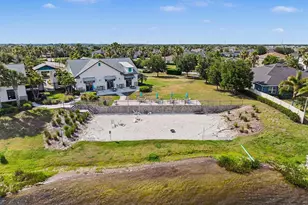 11626 Lake Lucaya Dr, Riverview, FL 33579 - Photo 17