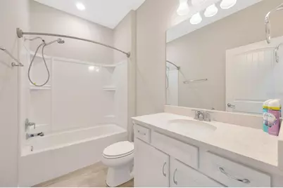 6398 Bradford Woods Drive, Zephyrhills, FL 33542 - Photo 29