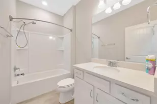 6398 Bradford Woods Dr, Zephyrhills, FL 33542 - Photo 29