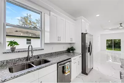 806 W Lowry Lane, Tampa, FL 33604 - Photo 15