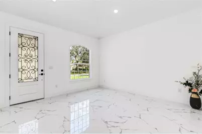 806 W Lowry Lane, Tampa, FL 33604 - Photo 7