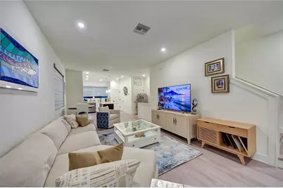 323 15th Street N, Saint Petersburg, FL 33705 - Photo 25