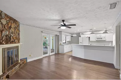 901 W River Drive, Temple Terrace, FL 33617 - Photo 11