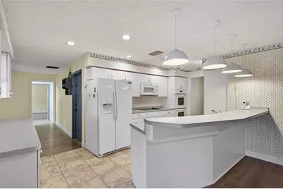 901 W River Drive, Temple Terrace, FL 33617 - Photo 5