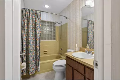 901 W River Drive, Temple Terrace, FL 33617 - Photo 17