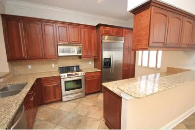 6002 Yeats Manor Drive #105, Tampa, FL 33616 - Photo 5