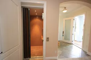 6002 Yeats Manor Dr, Tampa, FL 33616 - Photo 3