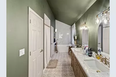 331 Cascade Lane, Palm Harbor, FL 34684 - Photo 11