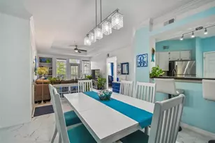 4304 Bay Club Cir, Tampa, FL 33607 - Photo 9