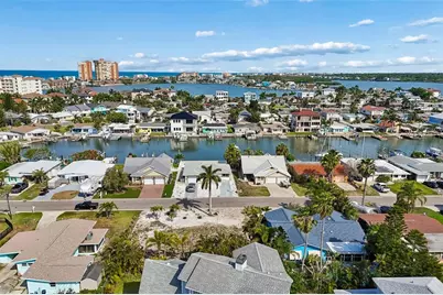 211 176th Terrace Drive E, Redington Shores, FL 33708 - Photo 7