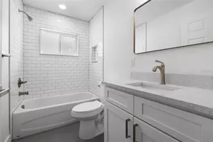505 43rd St S, Saint Petersburg, FL 33711 - Photo 7