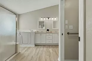 2309 E Del Webb Blvd, Sun City Center, FL 33573 - Photo 27