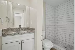 850 18th Ave S, Saint Petersburg, FL 33705 - Photo 15
