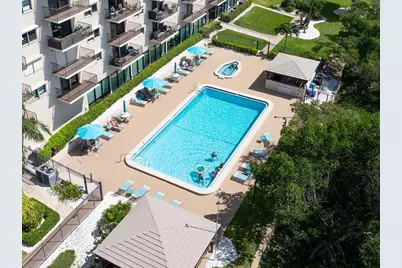 7050 Sunset Drive S #302, South Pasadena, FL 33707 - Photo 19