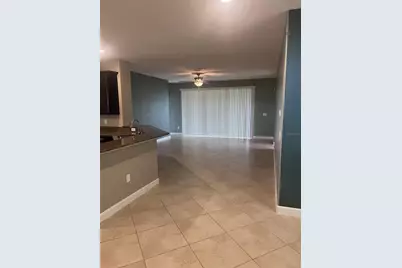 2502 Cumberland Cliff Drive, Ruskin, FL 33570 - Photo 7