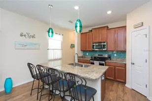 7017 Feather Wood Dr, Ruskin, FL 33573 - Photo 11