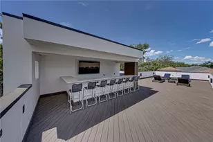2903 W Hawthorne Rd, Tampa, FL 33611 - Photo 81