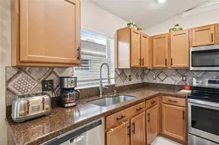 13908 Chalk Hill Pl, Riverview, FL 33579 - Photo 13