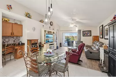 13908 Chalk Hill Place, Riverview, FL 33579 - Photo 9