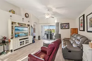 13908 Chalk Hill Pl, Riverview, FL 33579 - Photo 11