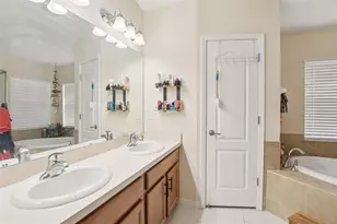 13908 Chalk Hill Pl, Riverview, FL 33579 - Photo 17