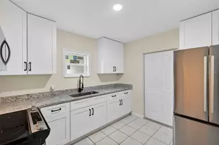 5136 68th St N, Saint Petersburg, FL 33709 - Photo 15