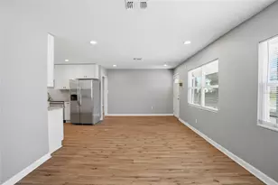 5127 4th Ave S, Saint Petersburg, FL 33707 - Photo 9
