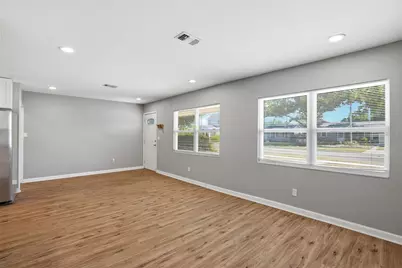 5127 4th Avenue S, Saint Petersburg, FL 33707 - Photo 7