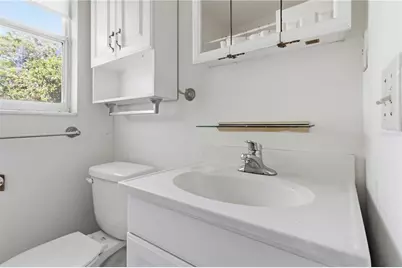 5013 Oxford Avenue N, Saint Petersburg, FL 33710 - Photo 15