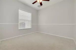 8253 Wild Oaks Cir, Largo, FL 33773 - Photo 19